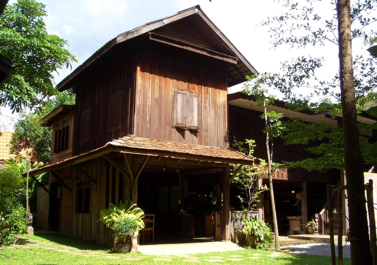 Tanita House Bed & Breakfast Чиангмай Екстериор снимка