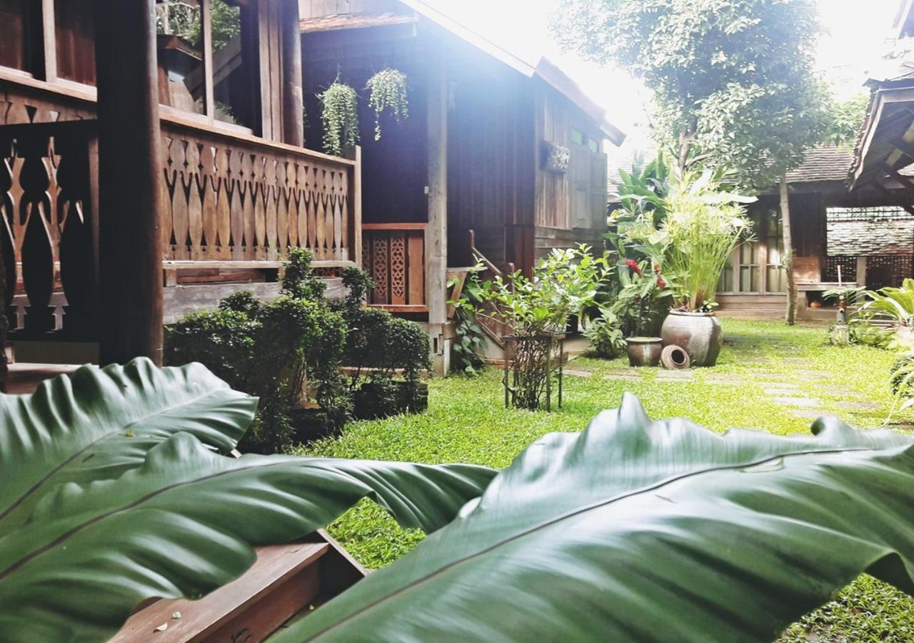Tanita House Bed & Breakfast Чиангмай Екстериор снимка